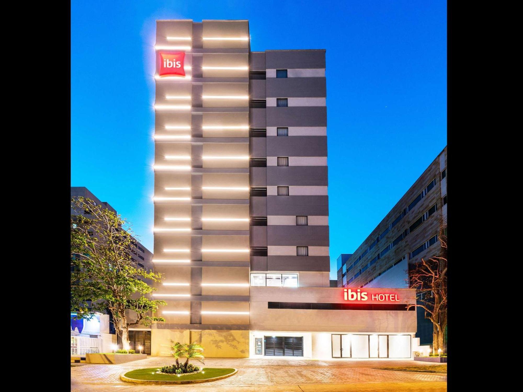 Ibis Barranquilla Hotel Exterior foto